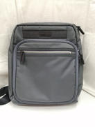 ナイロンスクエアショルダーバッグ|ZERO HALLIBURTON