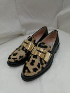 ロゴプレート付エナメルローファー|TOD'S