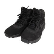 NIKE スニーカー MANOADOME