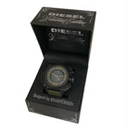 ×MISTER CARTOON クォーツ腕時計|DIESEL