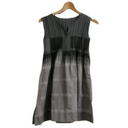 スリーブレスグラデーションブラウス|ISSEY　MIYAKE