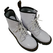 型押しハイカットブーツ|DR.MARTENS