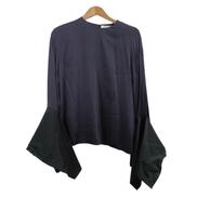 AKIRANAKA スリーブ切替ロングスリーブトップス|AKIRANAKA