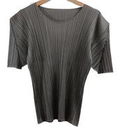 プリーツトップス|PLEATS　PLEASE