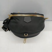 メタルファスナーショルダーバッグ|PECHINCHAR