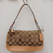 シグネチャーワンショルダーバッグ|COACH