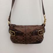 シグネチャーショルダーバッグ|COACH