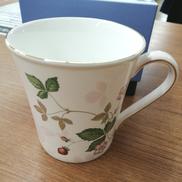 ベリー柄マグカップ|WEDGWOOD