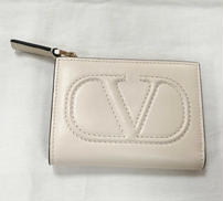 Vスリングコンパクトウォレット　ヴァレンティノ|VALENTINO