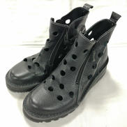 パンチングデザインショートブーツ　ジェイエスハートレーベル|JS HEART LABEL