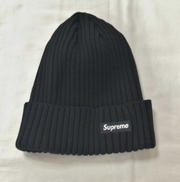 ロゴビーニー|SUPREME