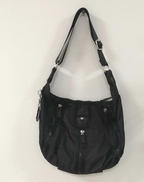 ビッグファスナーショルダーバッグ　キプリング|KIPLING