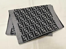 ロゴマフラー|FENDI