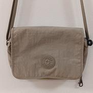 フラップショルダーバッグ|KIPLING