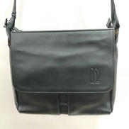 ロゴ型押しショルダーバッグ セーヌの休日|中澤鞄