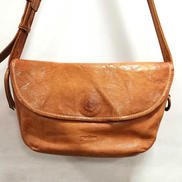 ゴートヌメフラップショルダーバッグ|GENTEN