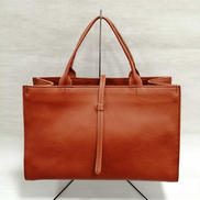 スクエアレザーバッグ|KISSORA