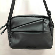 Z-ZIP クロスボディバッグ|SAMSONITE RED