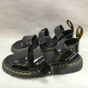 パテントレザーサンダル|DR.MARTENS
