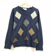 アーガイル柄Vネックセーター|AQUASCUTUM