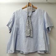 ハーフスリーブストライプブラウス|MAX&CO.