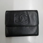 キャビアスキン三つ折り財布|CHANEL