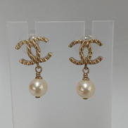 ココマークフェイクパールピアス|CHANEL