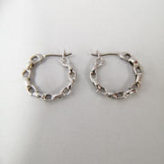 シグネチャーチェーンスモールピアス|COACH