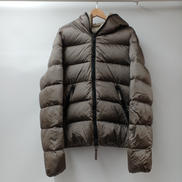 フーディーダウンジャケット|DUVETICA