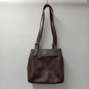 グローブレザーショルダーバッグ|COACH