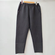 テーパードパンツ|ISSEY MIYAKE