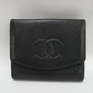 キャビアスキン3つ折り財布|CHANEL