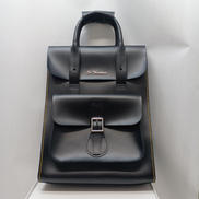 レザーバックパック|DR.MARTENS