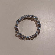 ツイストリング|E.M.