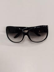 スタッズサングラス|GUCCI