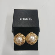 フェイクパールイヤリング|CHANEL