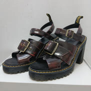 ヒールサンダル|DR.MARTENS