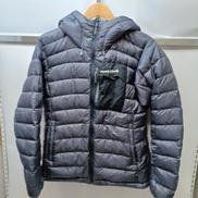 リバーシブルフーデッドダウンジャケット|MONT-BELL