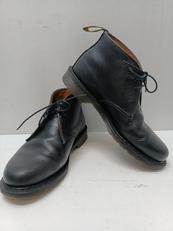 チャッカブーツ|DR.MARTENS