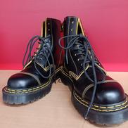 8ホールブーツ|DR.MARTENS