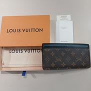 ポルトフォイユ・プラザ|LOUIS VUITTON