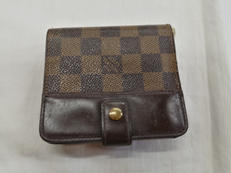 コンパクトジップ|LOUIS VUITTON