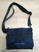 ナイロンショルダーバッグ|TOMMY HILFIGER