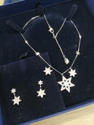 星型ネックレス　ピアスセット|SWAROVSKI