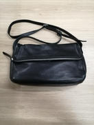 レザーショルダーバッグ|AGNES B.