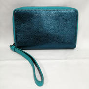 マルチケース|MARC BY MARC JACOBS