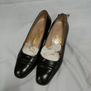 型押しパンプス|salvatore ferragamo