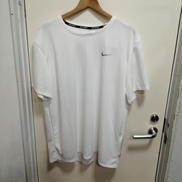 Tシャツ|NIKE