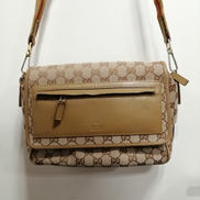 GG柄ショルダーバッグ|GUCCI