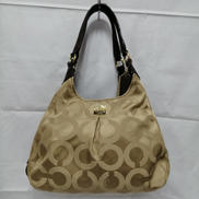 シグネチャーハンドバッグ|COACH